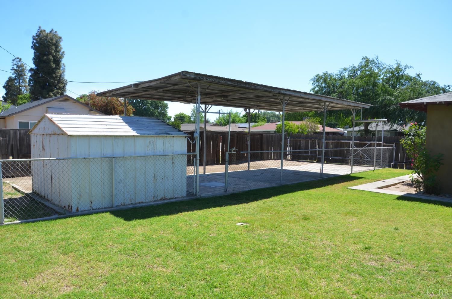 320 Byron Ct, Lemoore, CA 93245