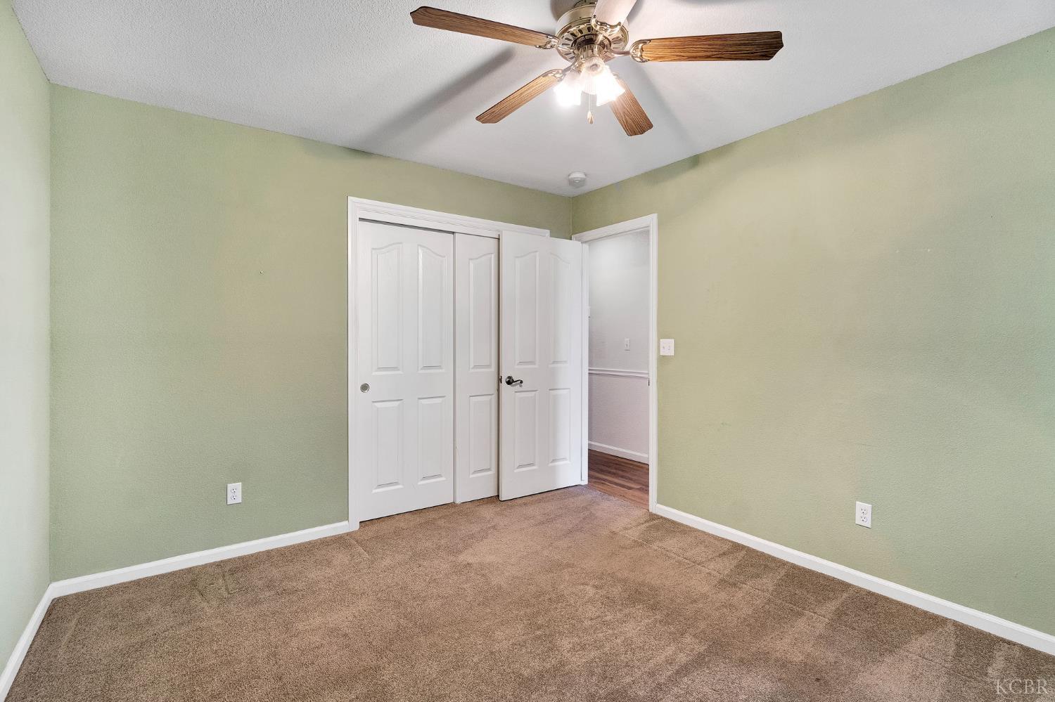 2059 Saratoga Pl, Hanford, CA 93230