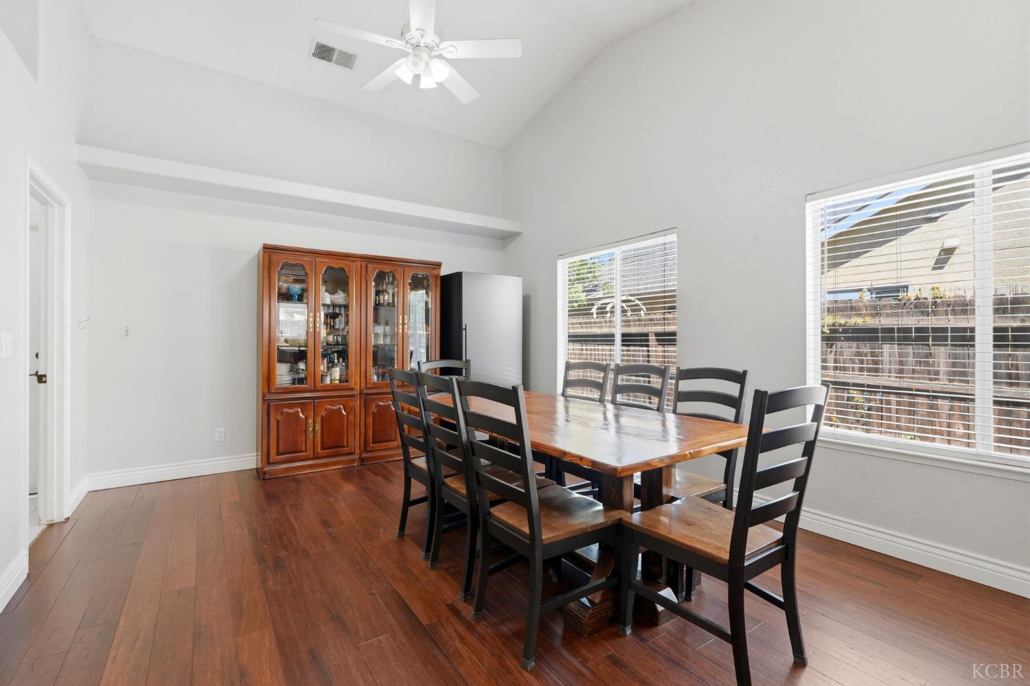 859 W Julia Way, Hanford, CA 93230