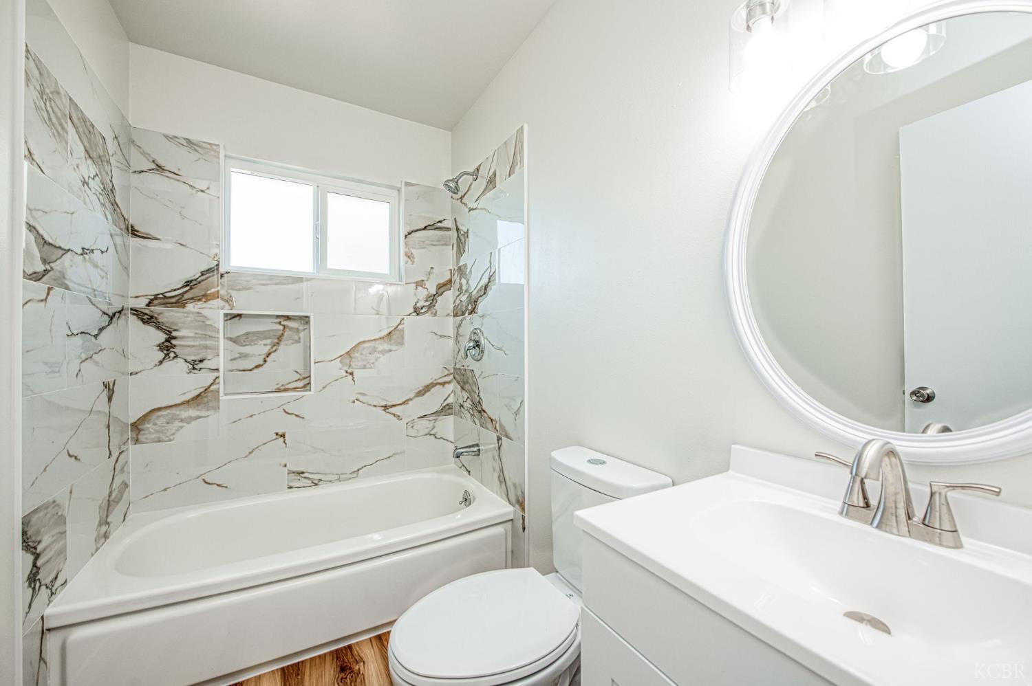 1167 Cling Cir, Hanford, CA 93230