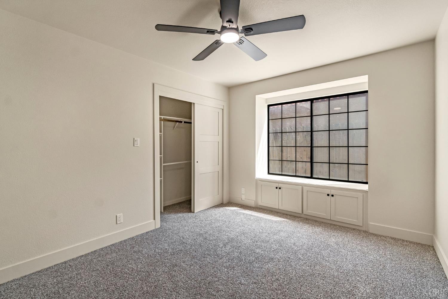 300 W Adrian Way, Hanford, CA 93230