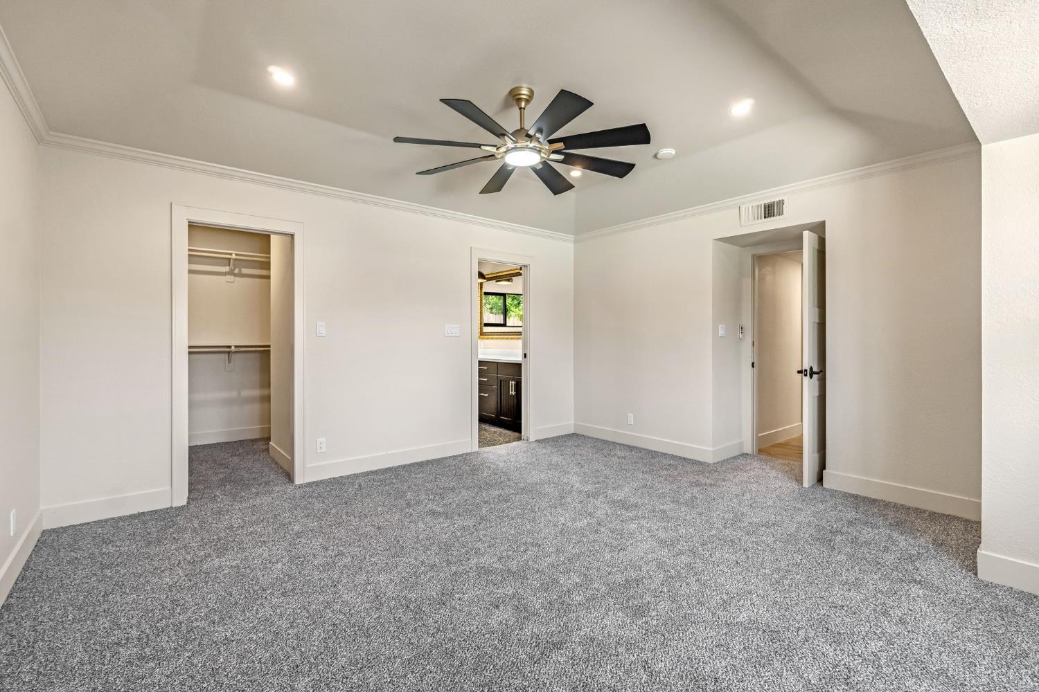 300 W Adrian Way, Hanford, CA 93230