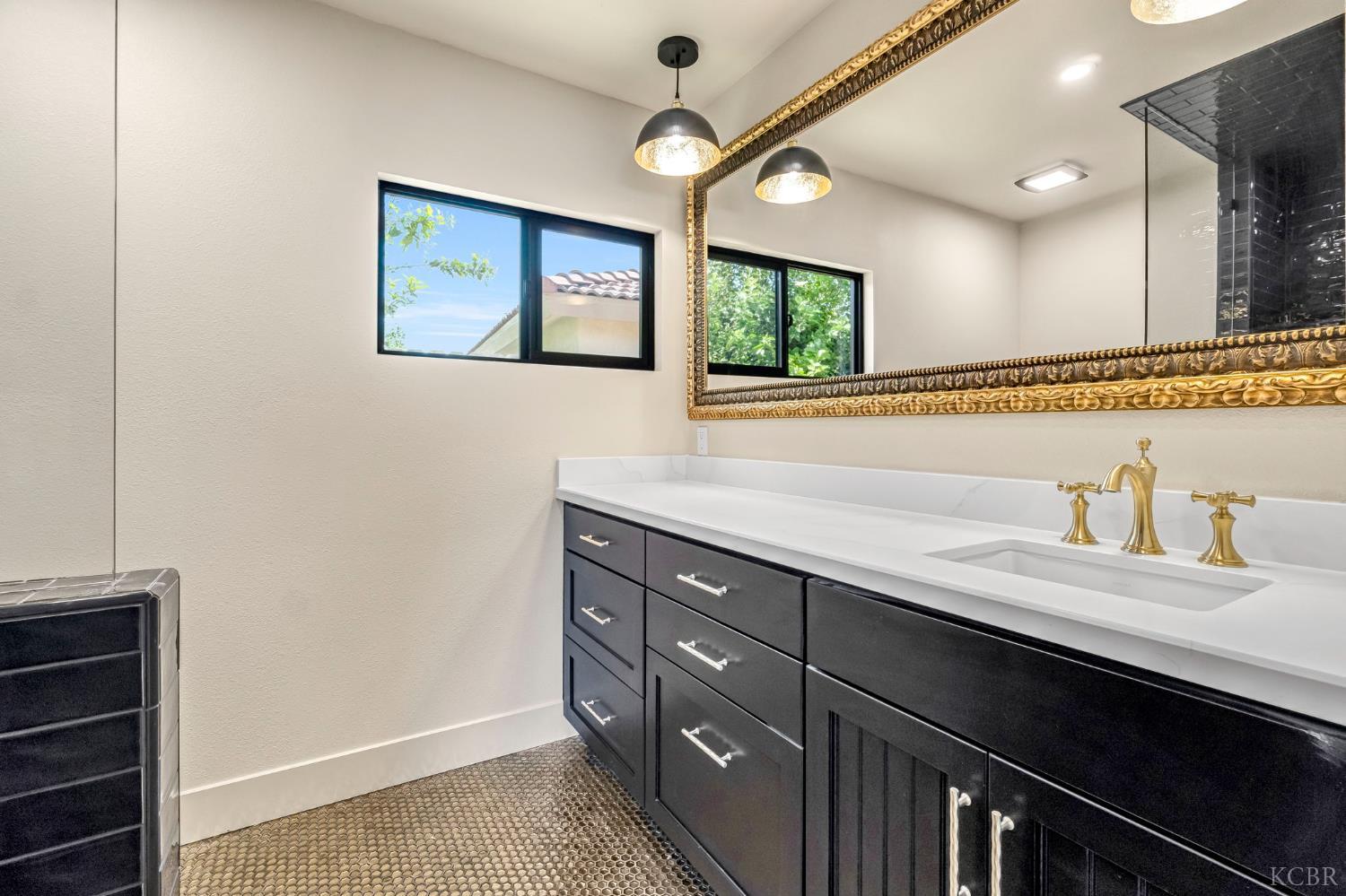 300 W Adrian Way, Hanford, CA 93230