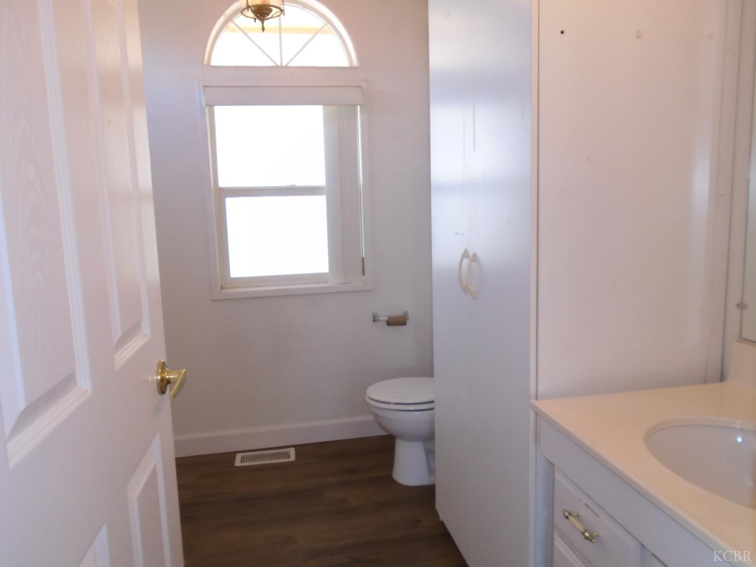 860 #36 E Grangeville Blvd, Hanford, CA 93230