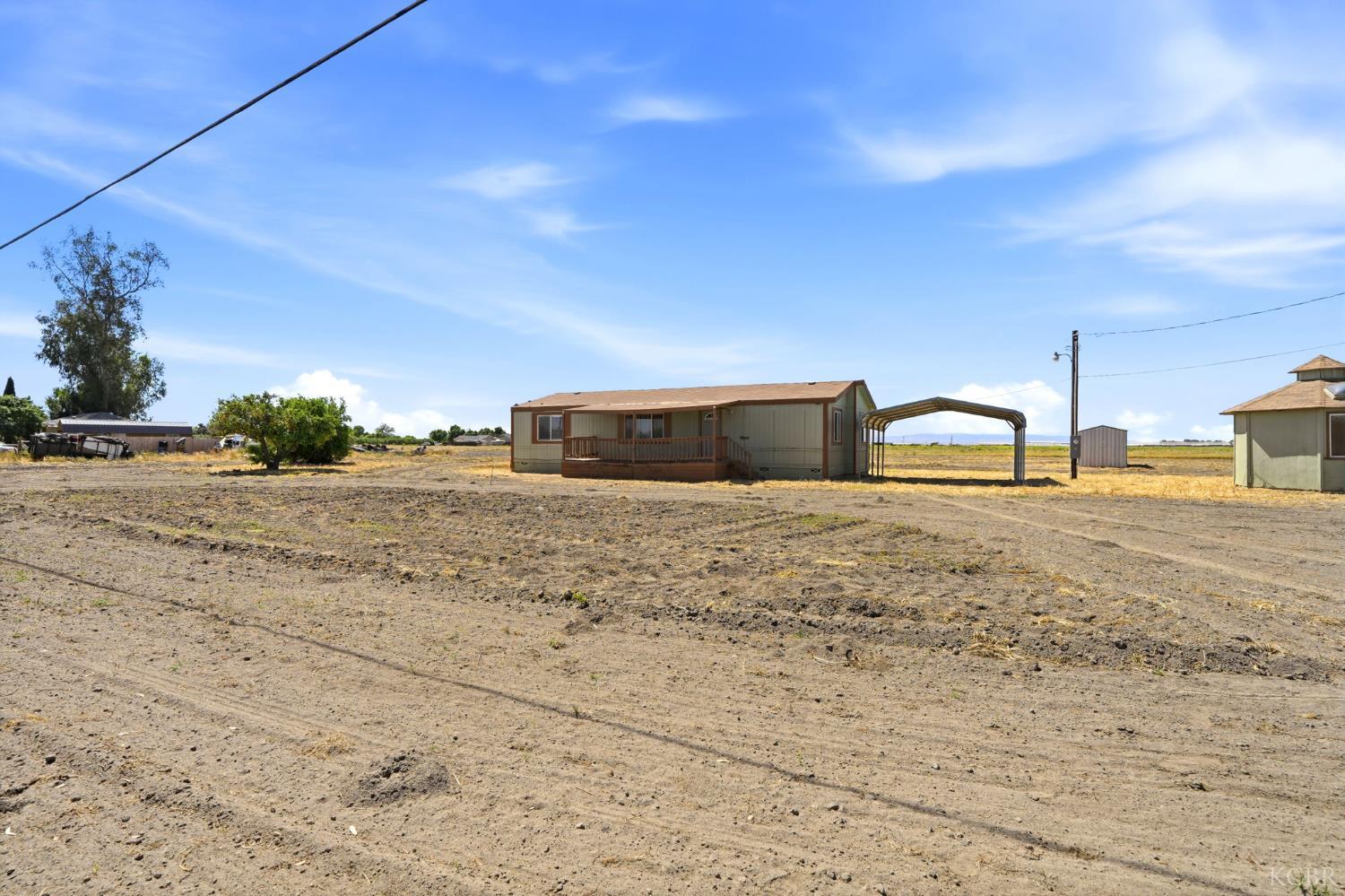 8866 23rd Ave, Lemoore, CA 93245