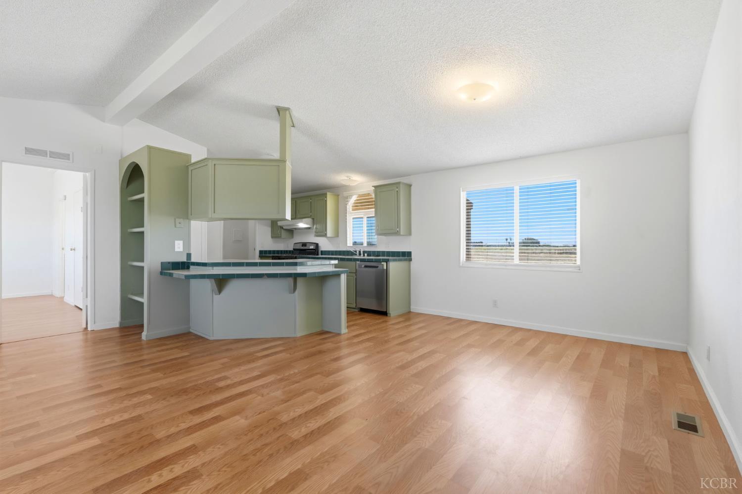 8866 23rd Ave, Lemoore, CA 93245