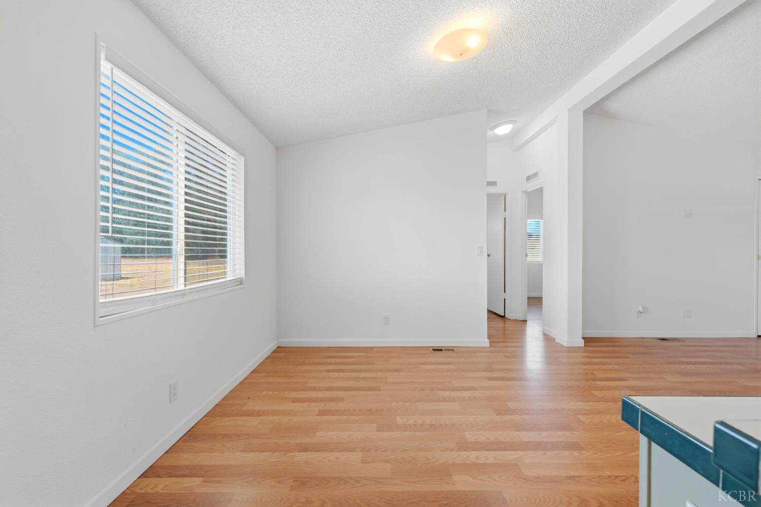 8866 23rd Ave, Lemoore, CA 93245