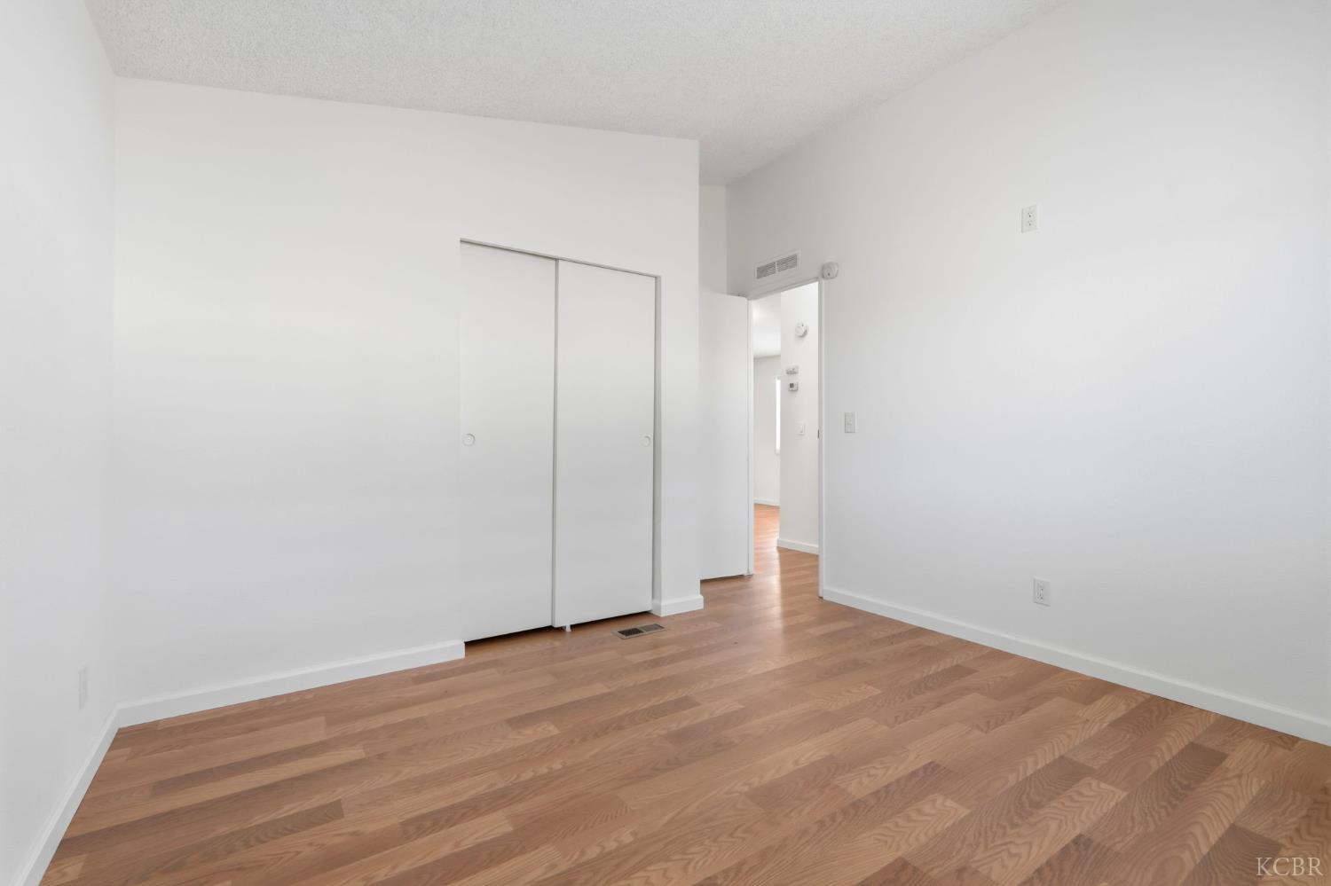 8866 23rd Ave, Lemoore, CA 93245