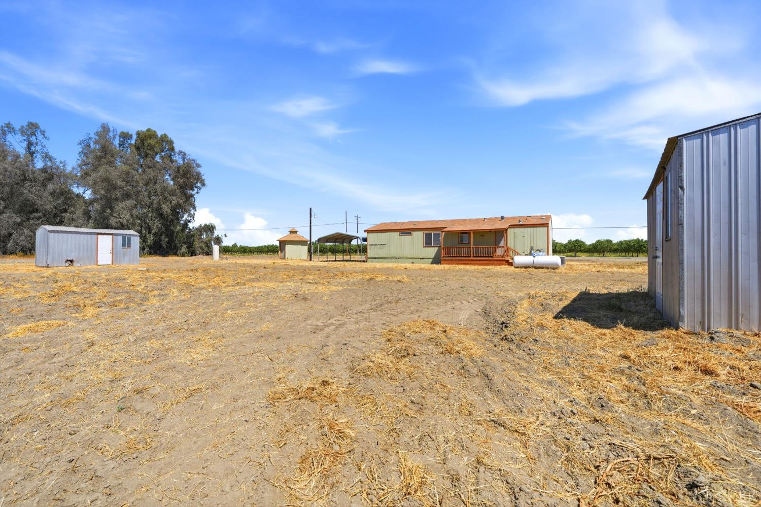 8866 23rd Ave, Lemoore, CA 93245