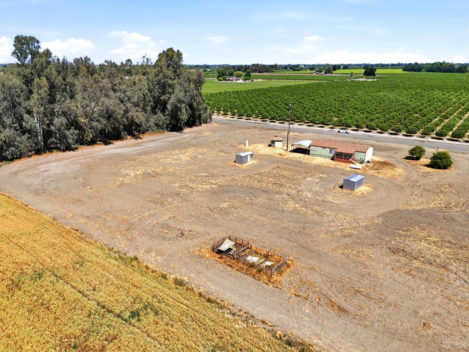 8866 23rd Ave, Lemoore, CA 93245