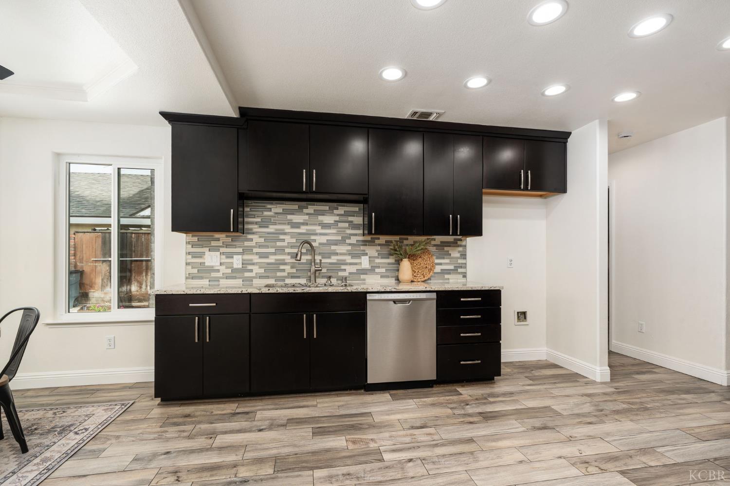 2371 Sophia Ln, Kingsburg, CA 93631