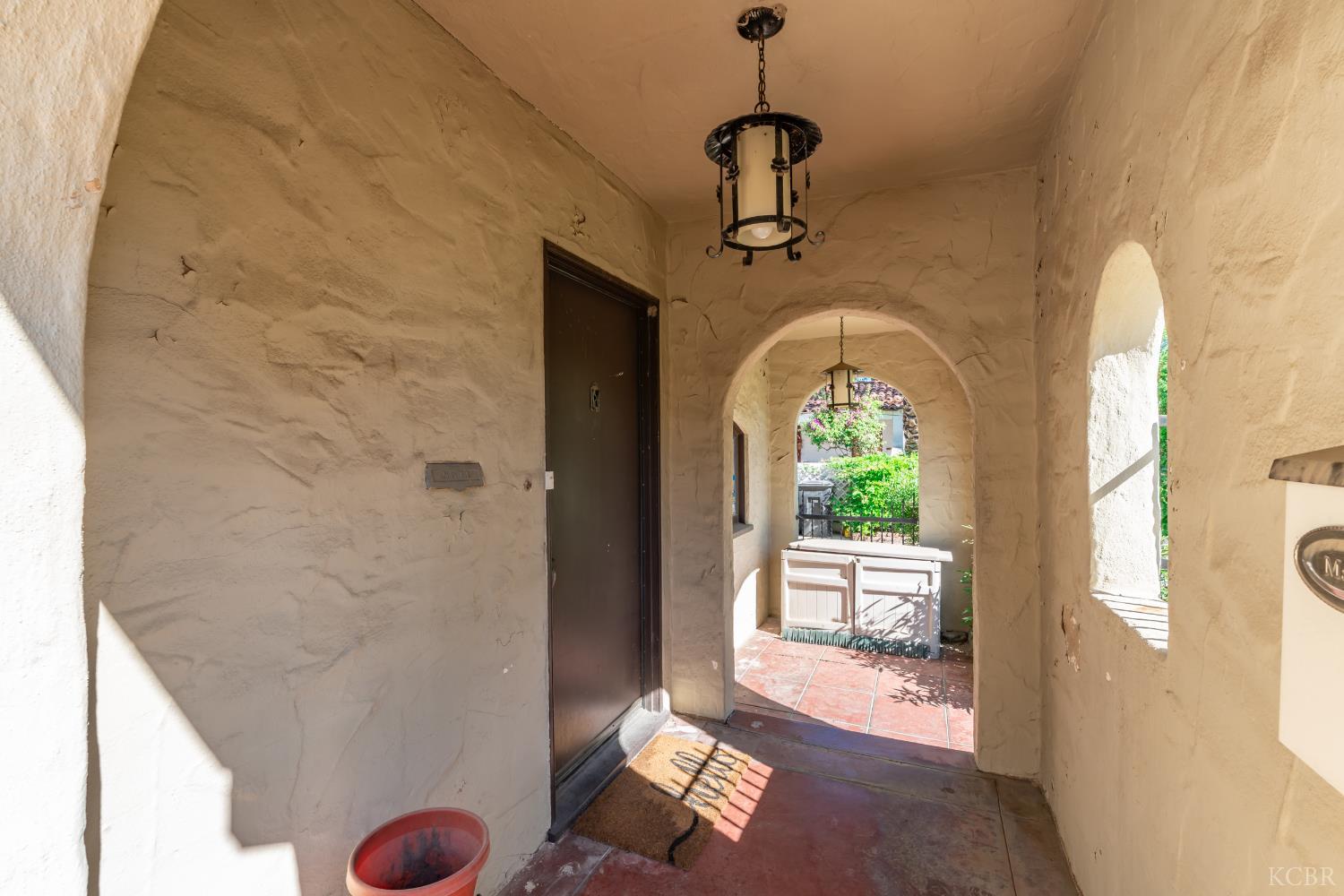 1512 Kaweah St, Hanford, CA 93230