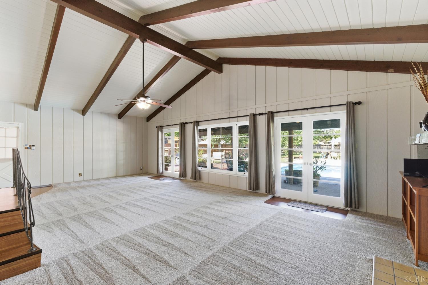 1512 Kaweah St, Hanford, CA 93230