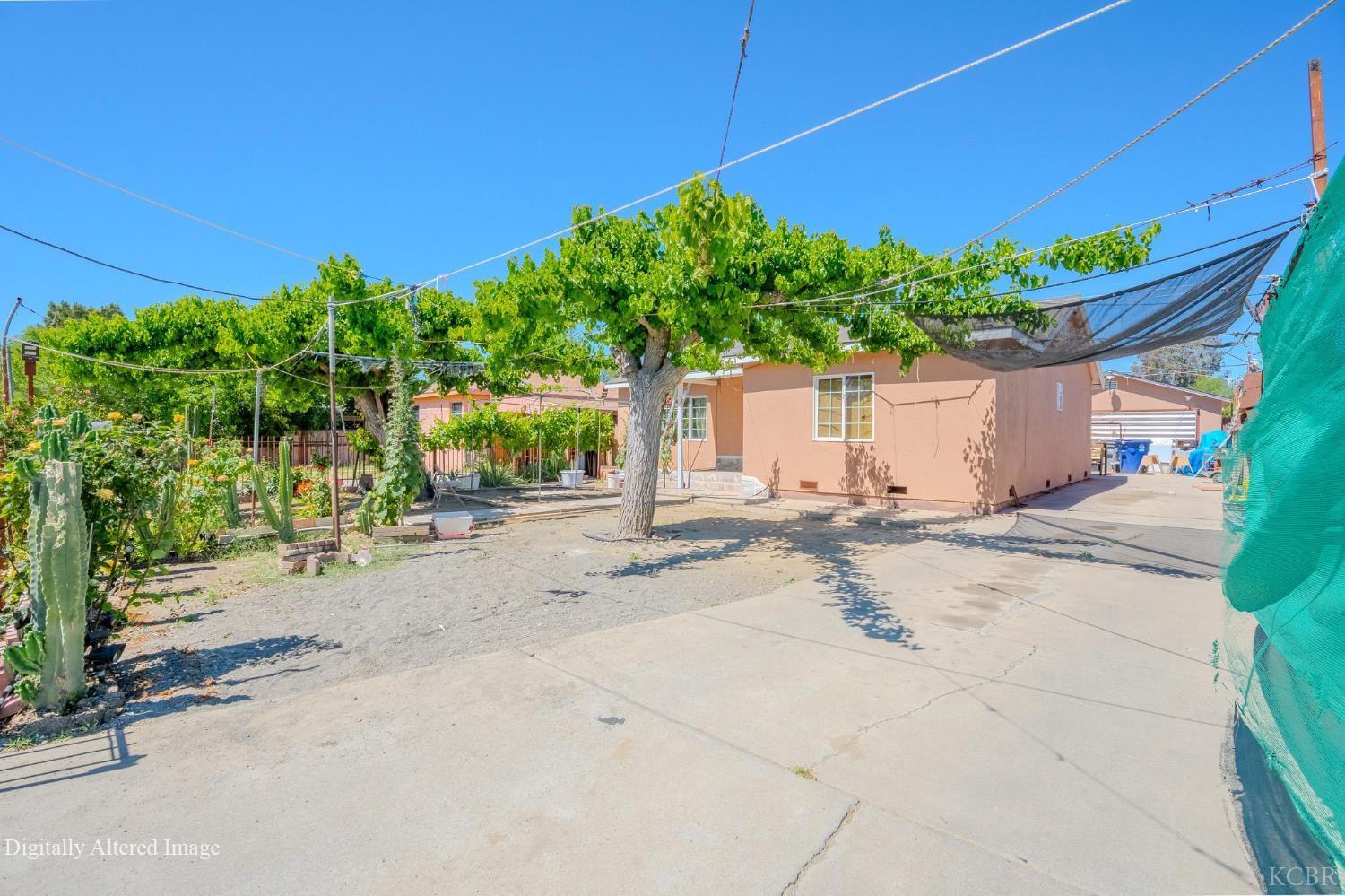513 E Tulare St, Avenal, CA 93204