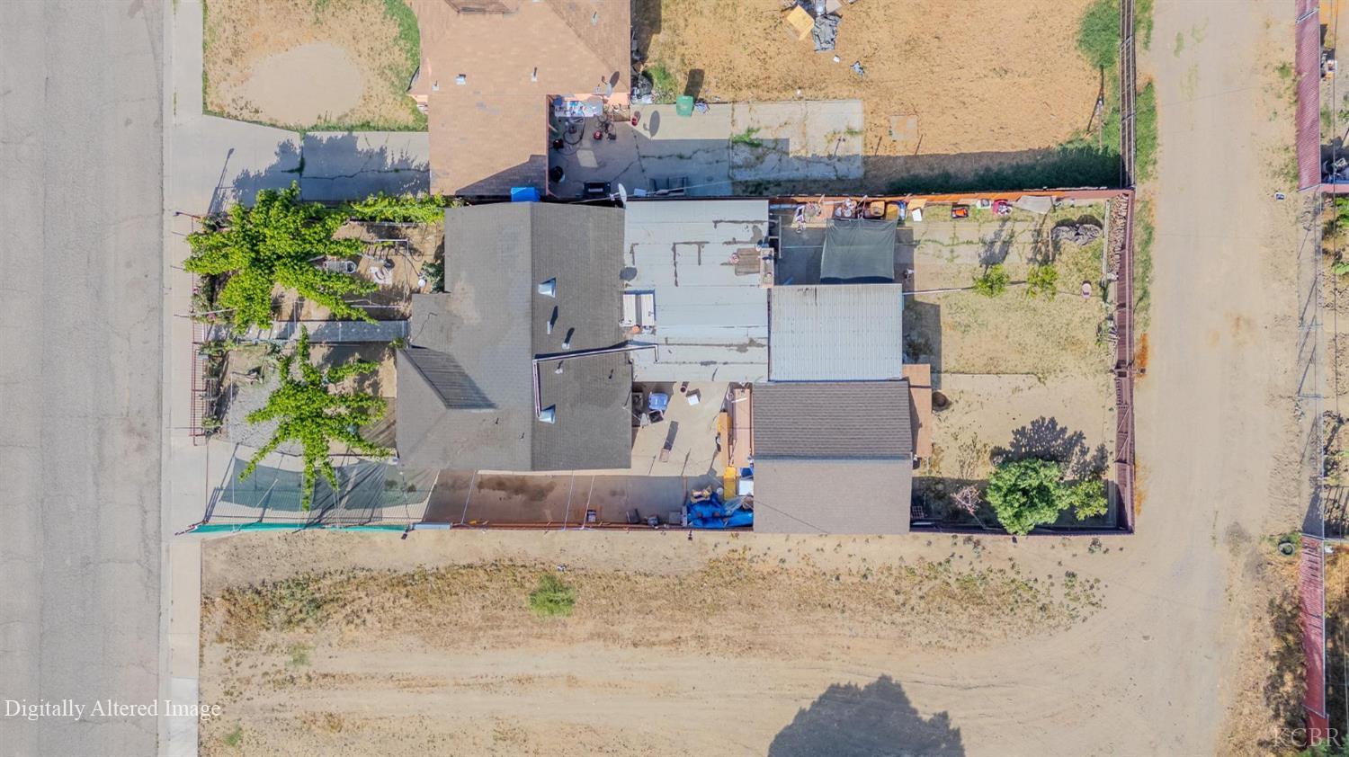 513 E Tulare St, Avenal, CA 93204