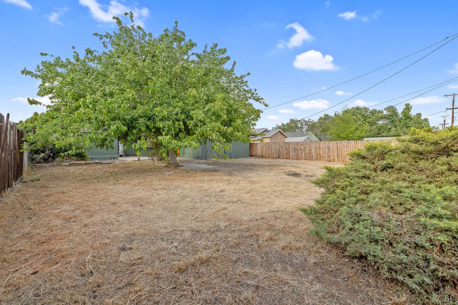 445 W Washington St, Coalinga, CA 93210