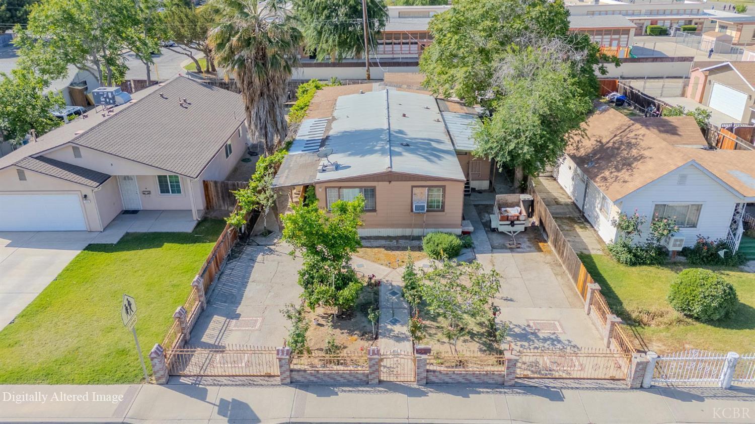 108 W Merced St, Avenal, CA 93204