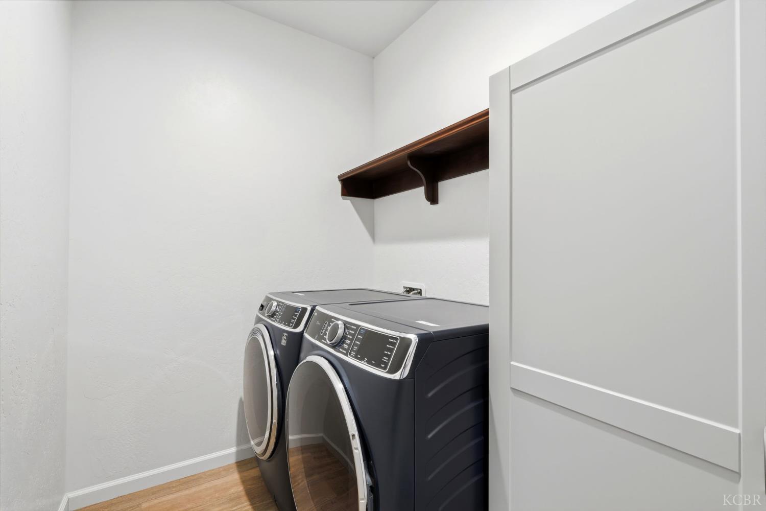 637 Melbourne Way, Lemoore, CA 93245