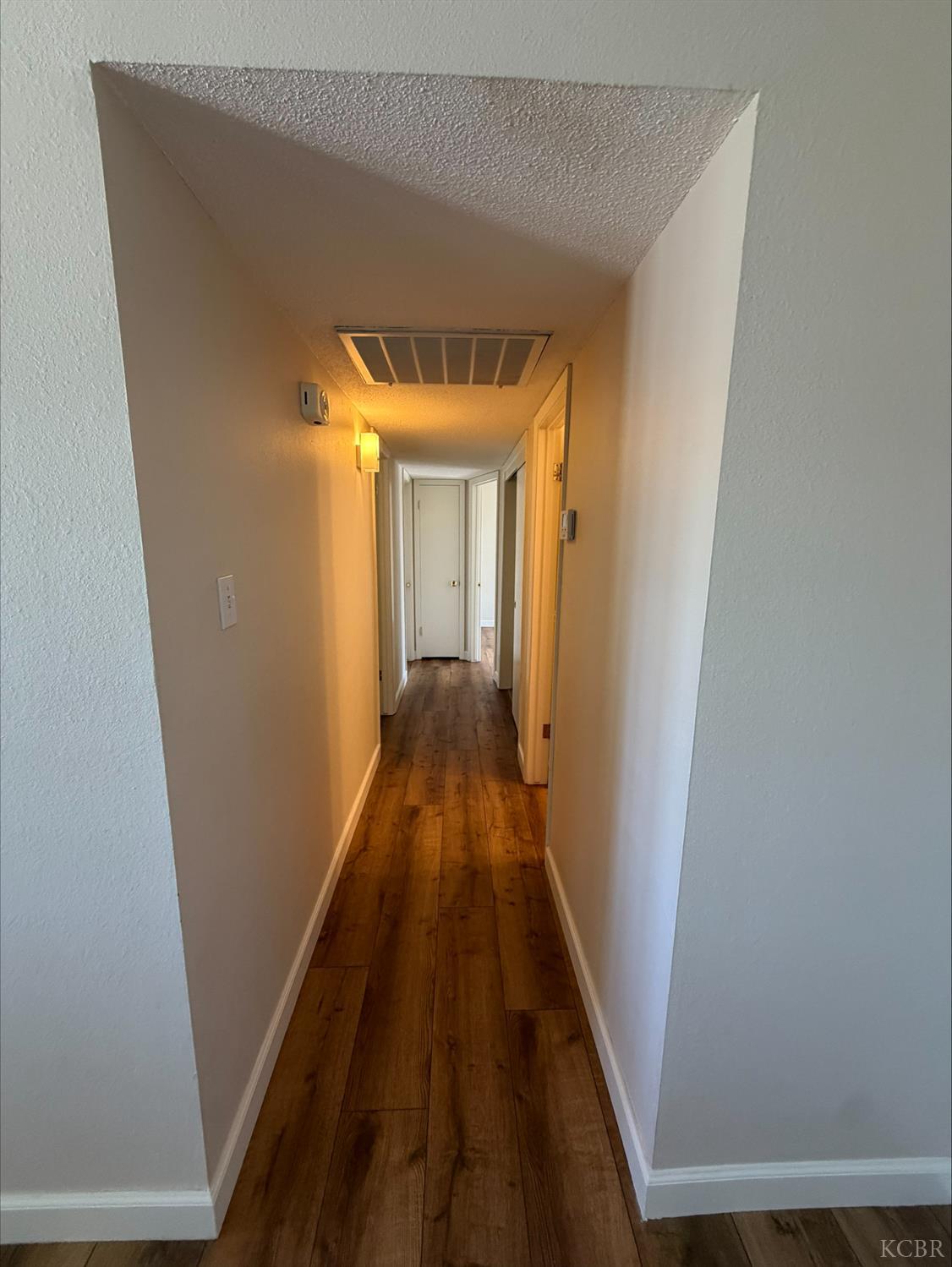 413 E Terrace Dr, Hanford, CA 93230