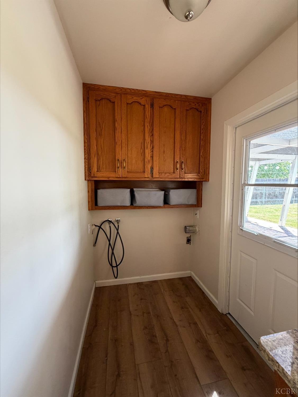 413 E Terrace Dr, Hanford, CA 93230