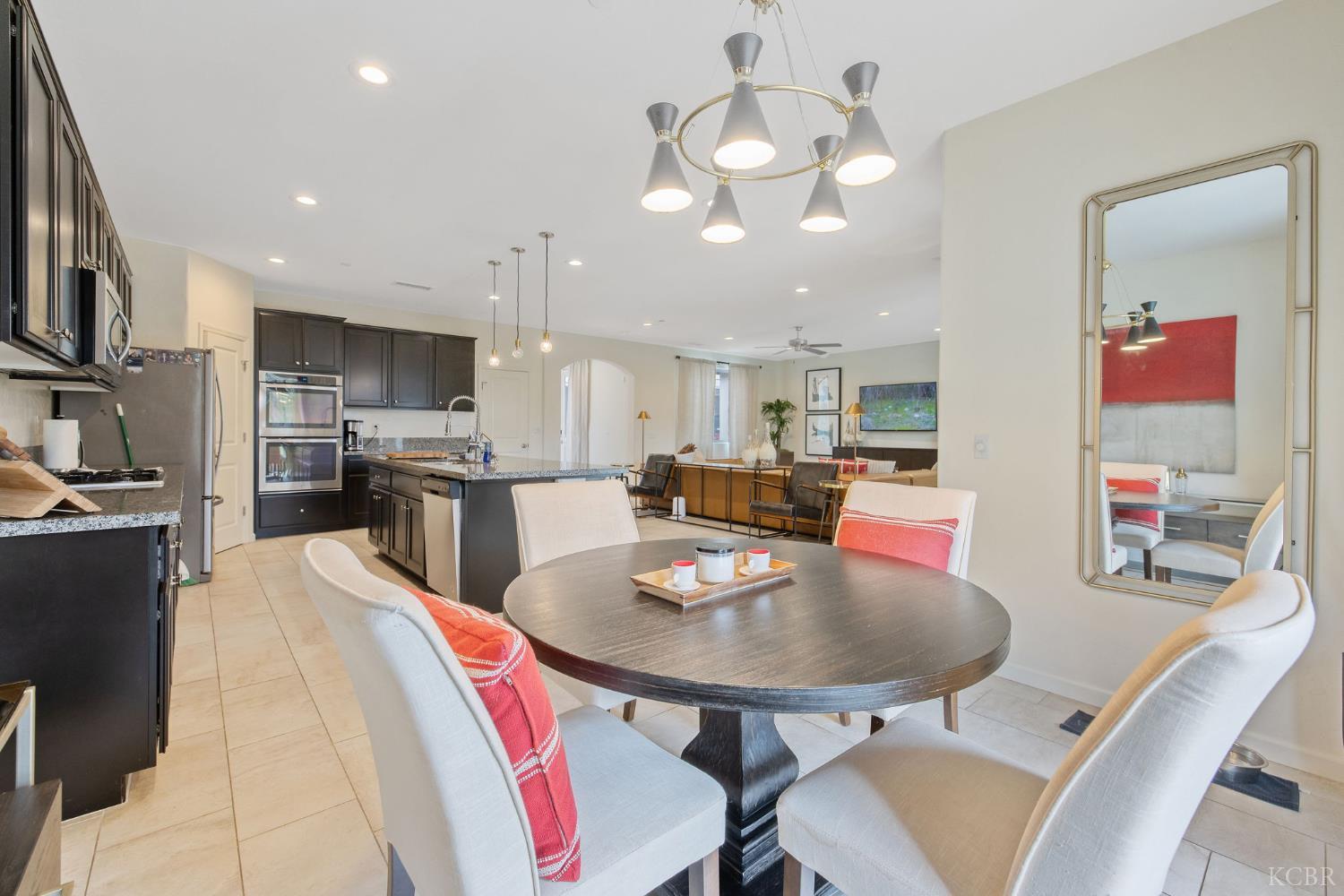 2223 Madeline Dr, Hanford, CA 93230