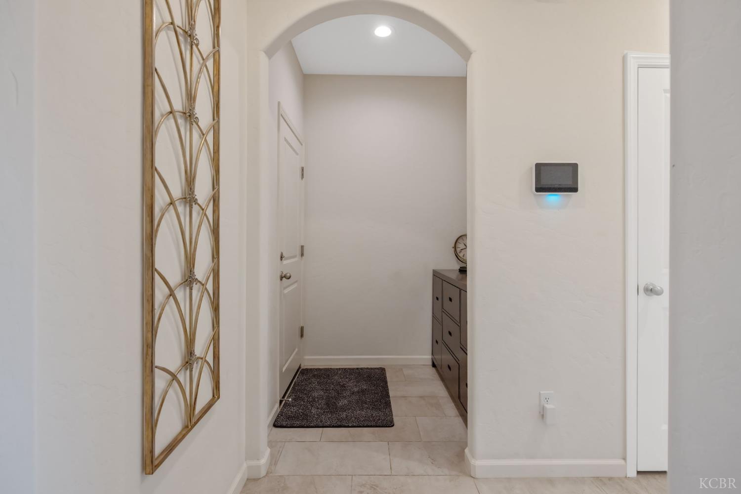 2223 Madeline Dr, Hanford, CA 93230