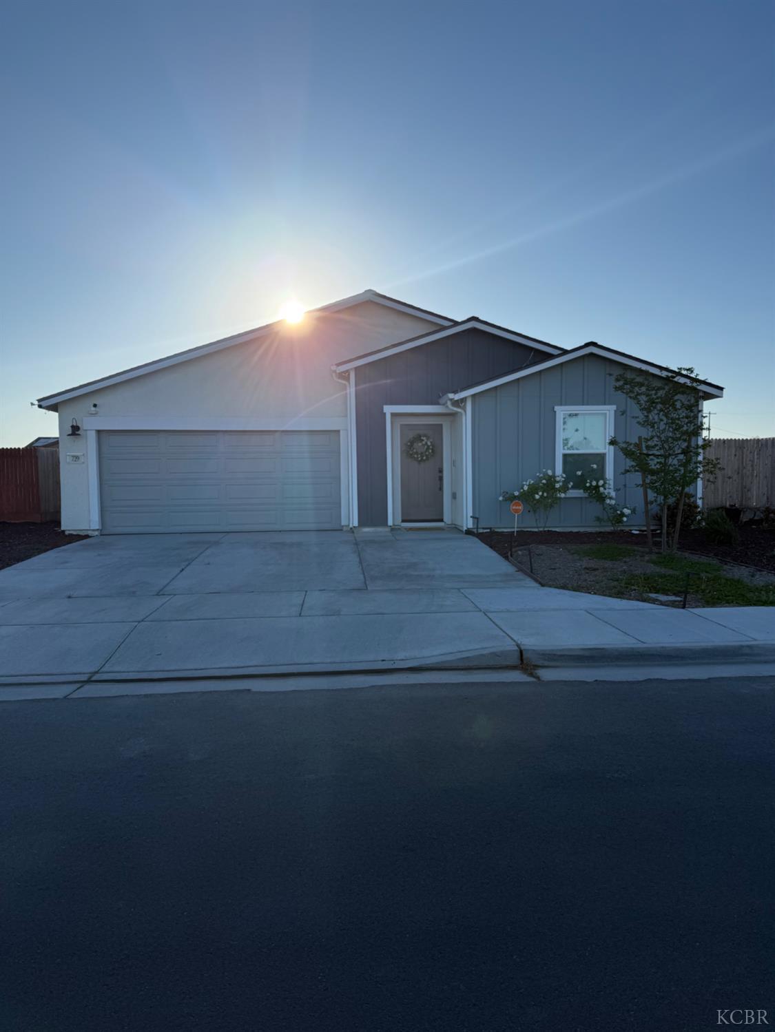 729 James Ave, Corcoran, CA 93212