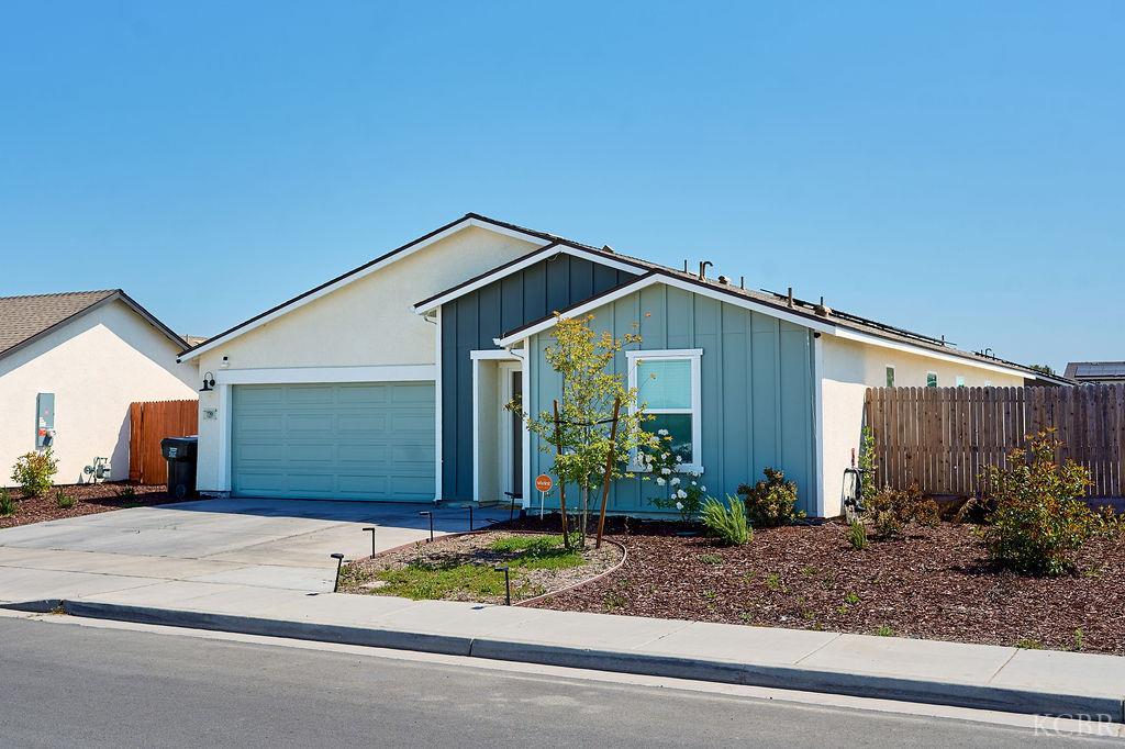 729 James Ave, Corcoran, CA 93212