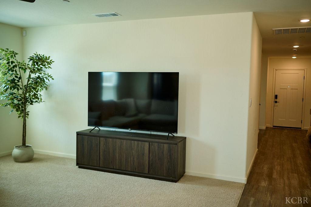 729 James Ave, Corcoran, CA 93212