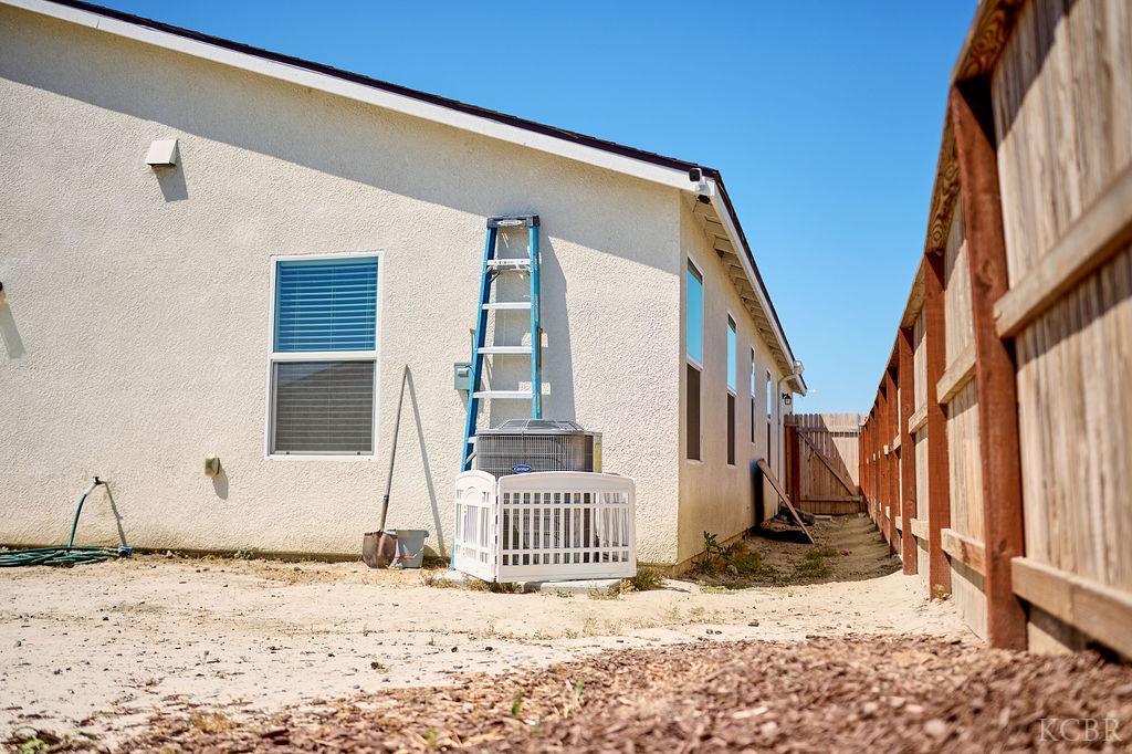 729 James Ave, Corcoran, CA 93212