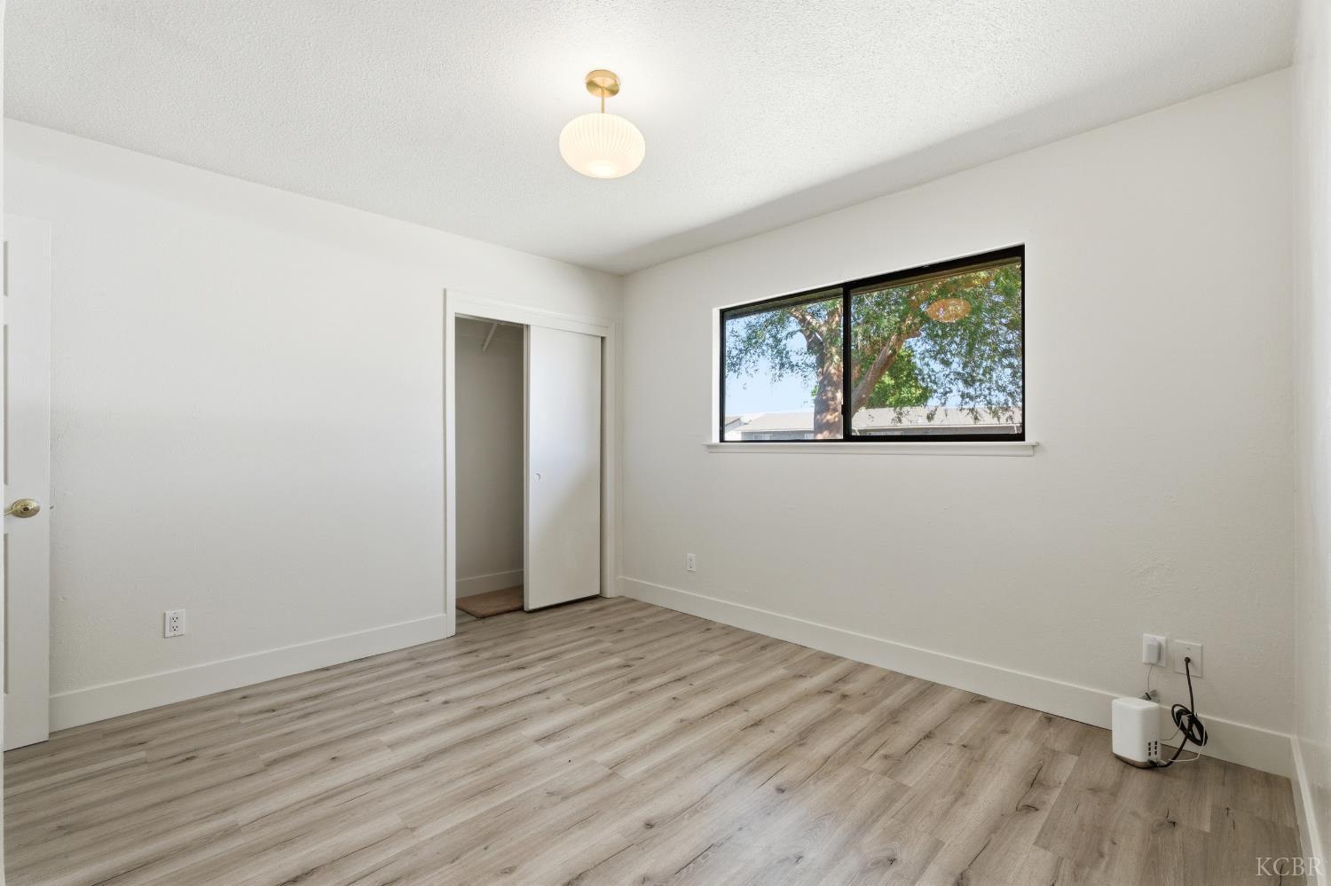 161 W Spring Ln, Lemoore, CA 93245