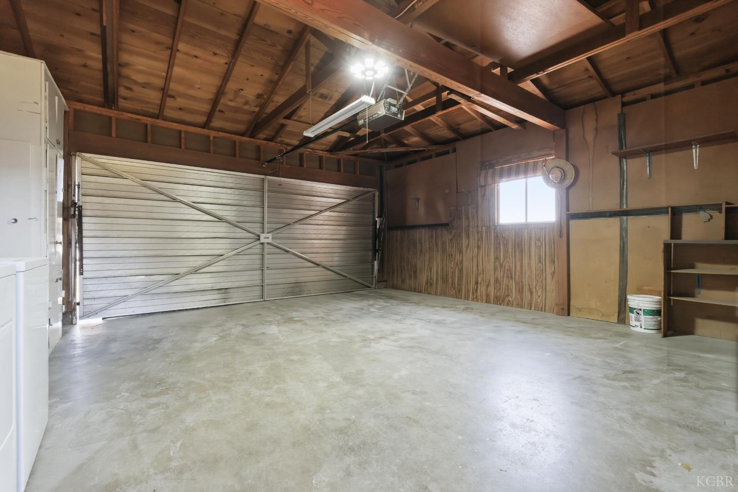 161 W Spring Ln, Lemoore, CA 93245