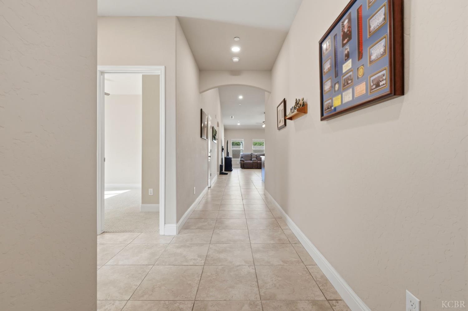 2122 W Bryman St, Hanford, CA 93230