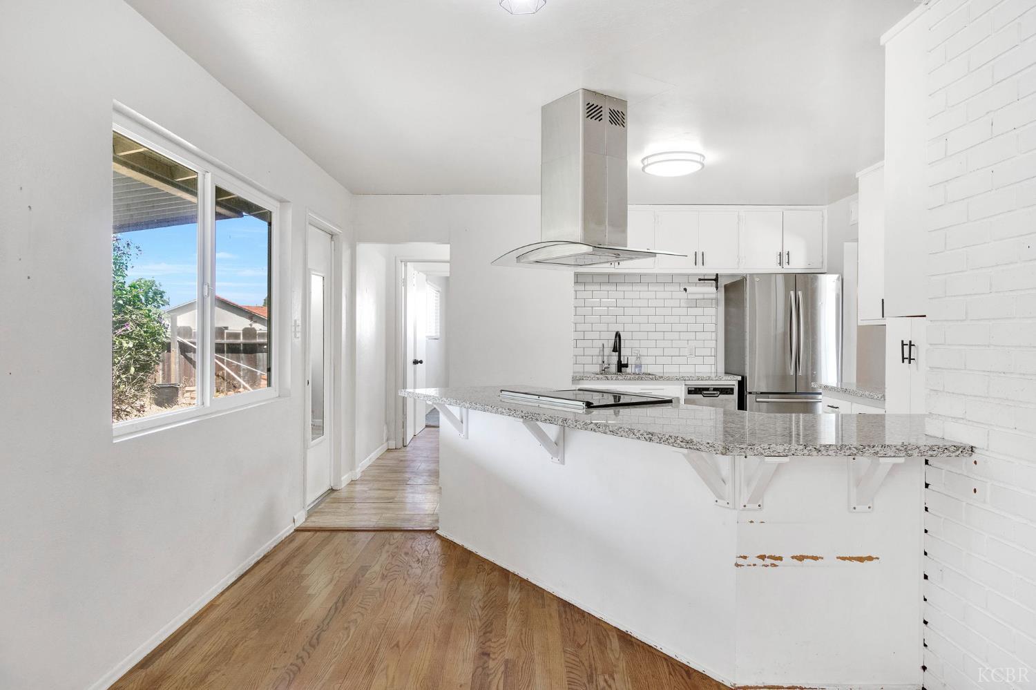 11510 Echo Ln, Hanford, CA 93230