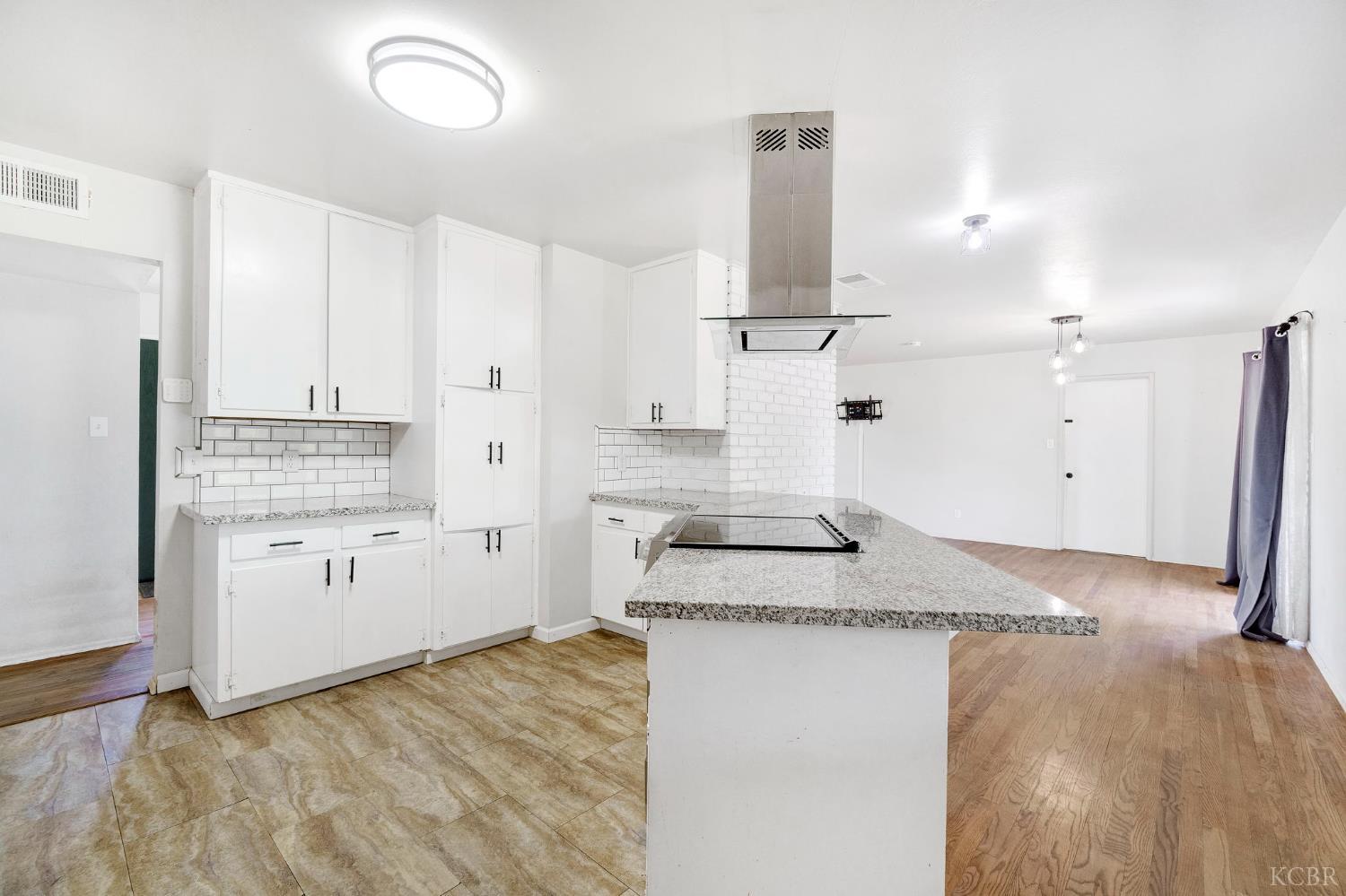 11510 Echo Ln, Hanford, CA 93230