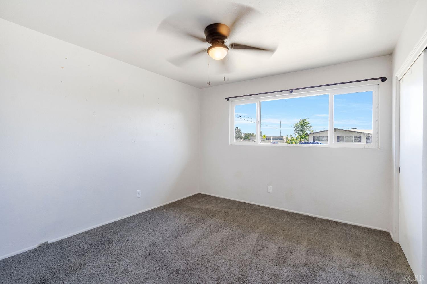 11510 Echo Ln, Hanford, CA 93230