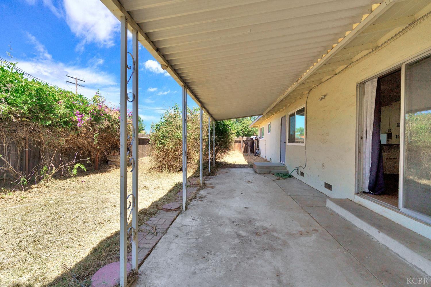 11510 Echo Ln, Hanford, CA 93230