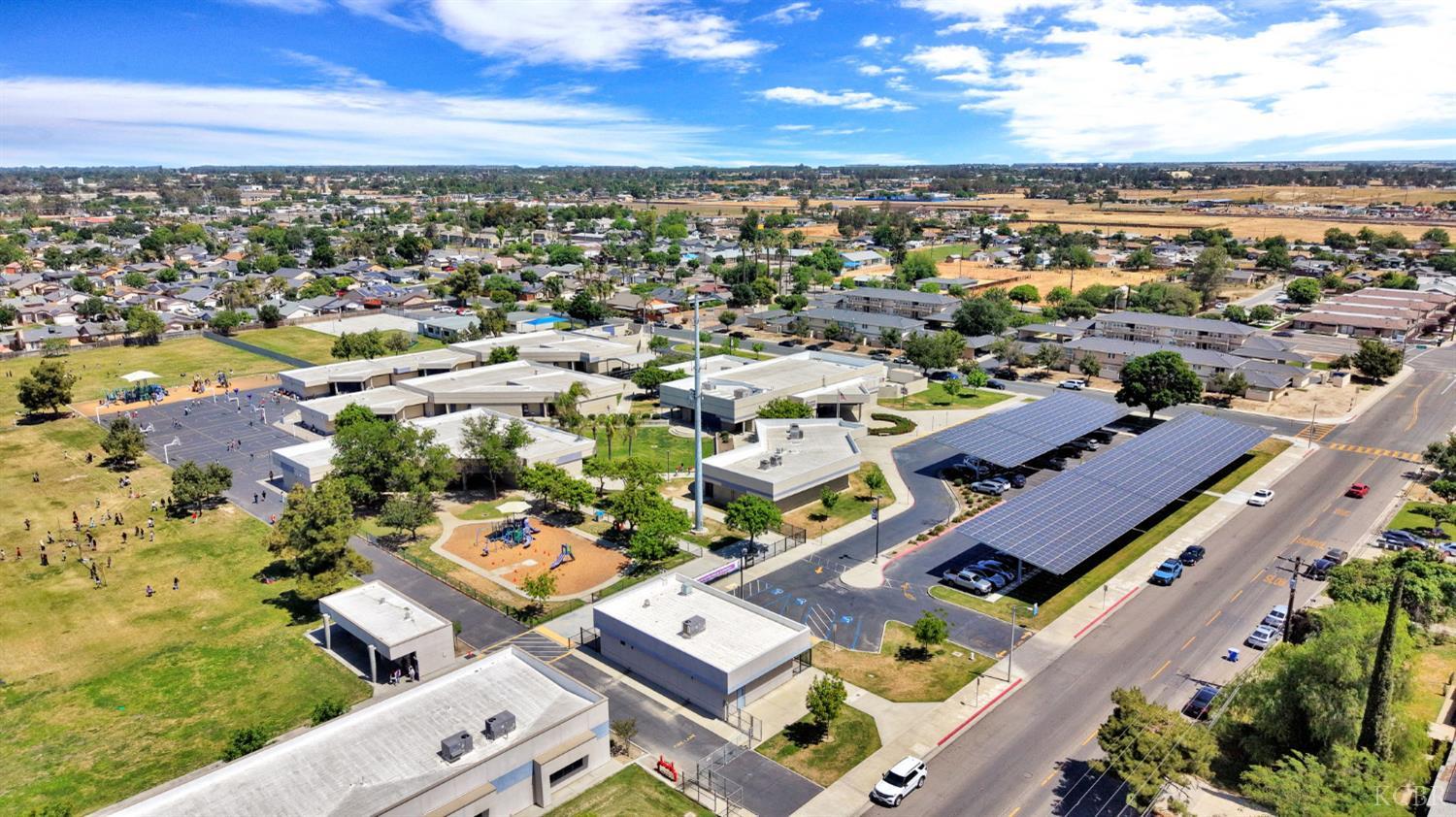 11510 Echo Ln, Hanford, CA 93230