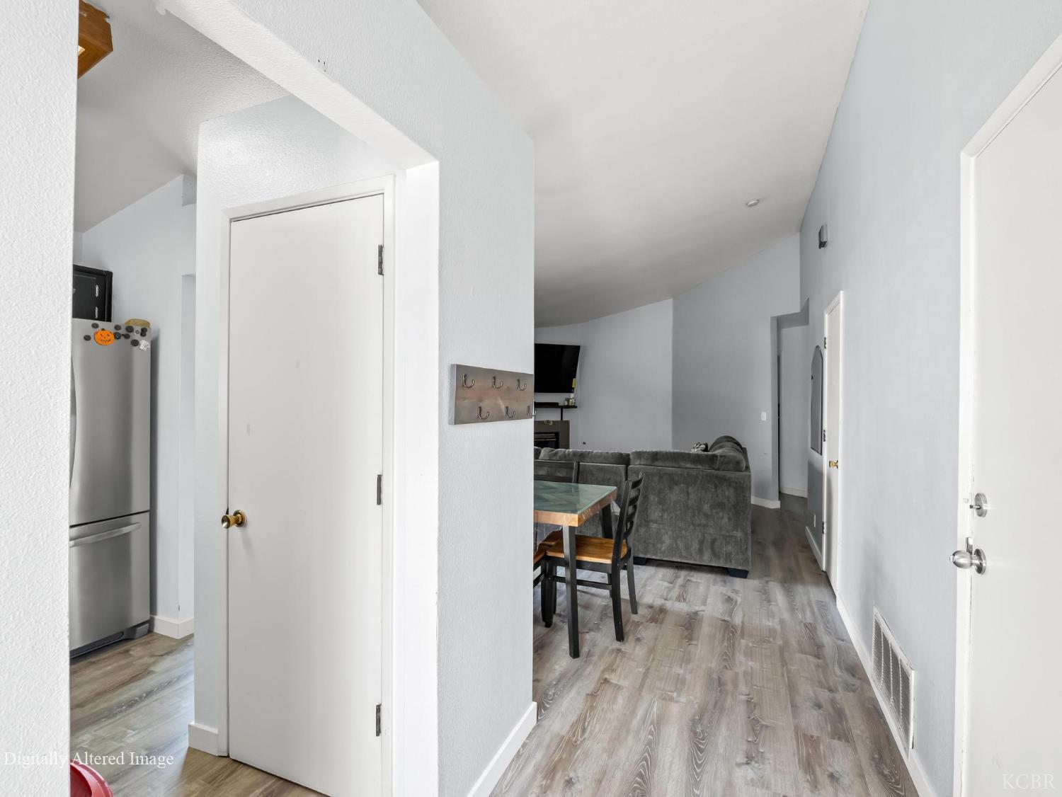 1035 1035 Olive Court, Hanford, CA 93230