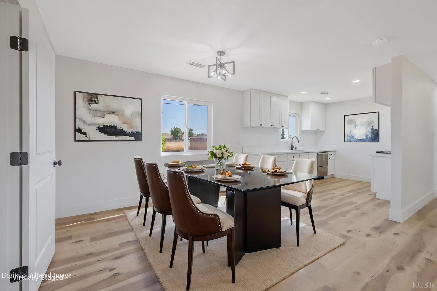 9561 Garden Dr, Hanford, CA 93230