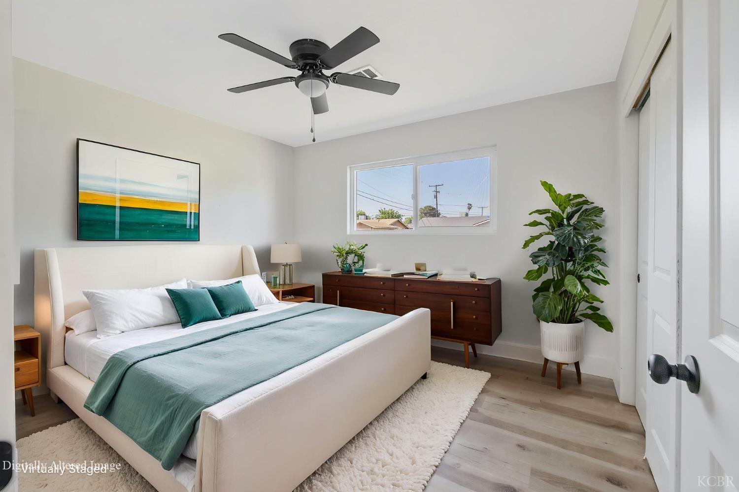 9561 Garden Dr, Hanford, CA 93230