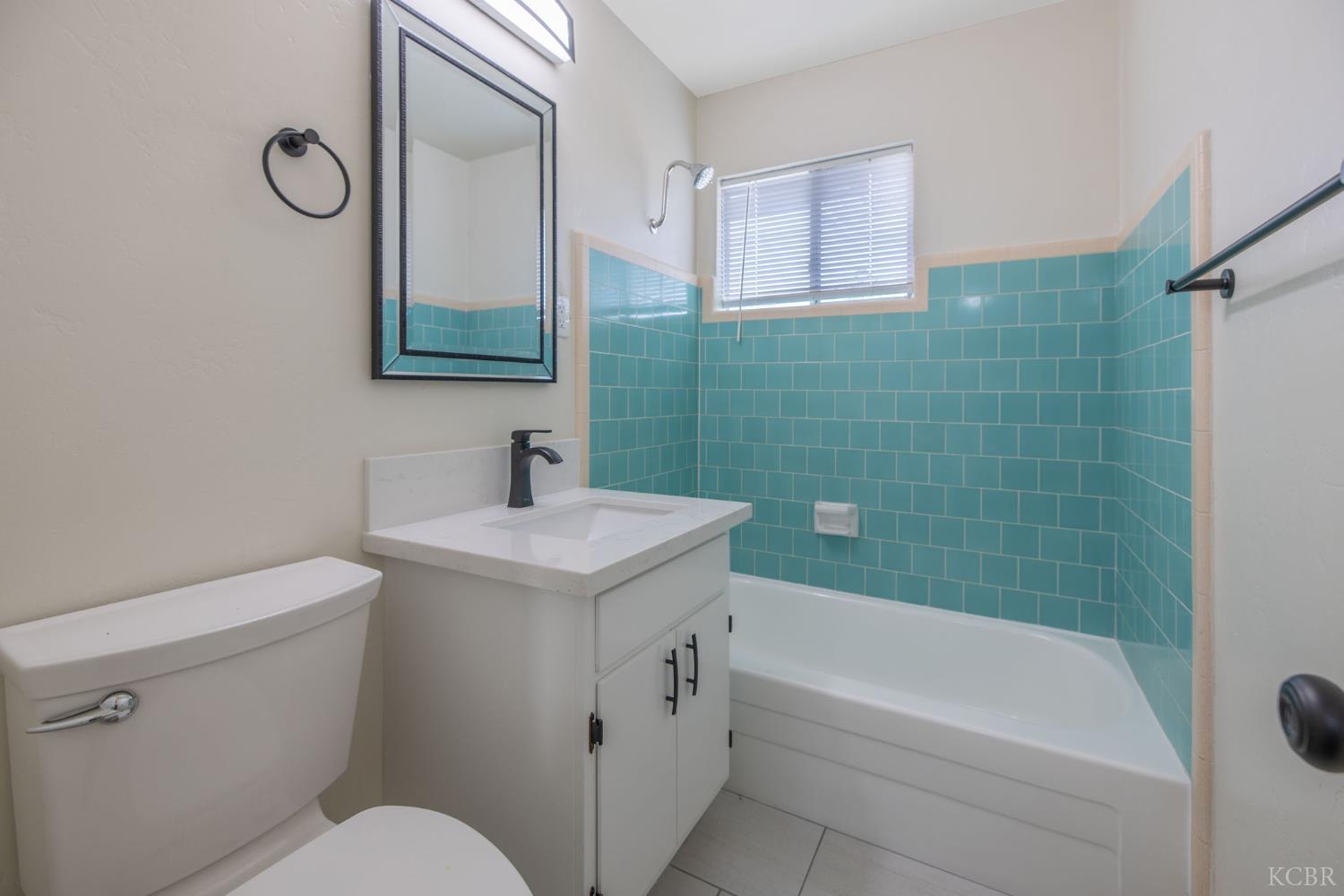 364 S Newman Rd, Tipton, CA 93272