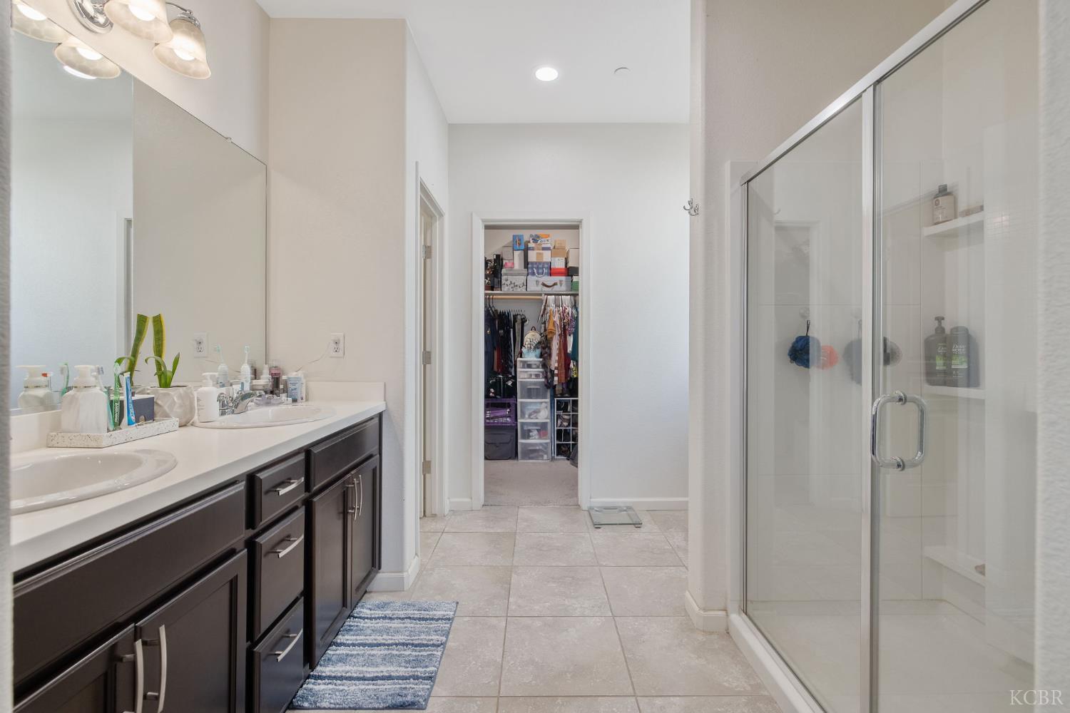 1090 Jade Way, Lemoore, CA 93245