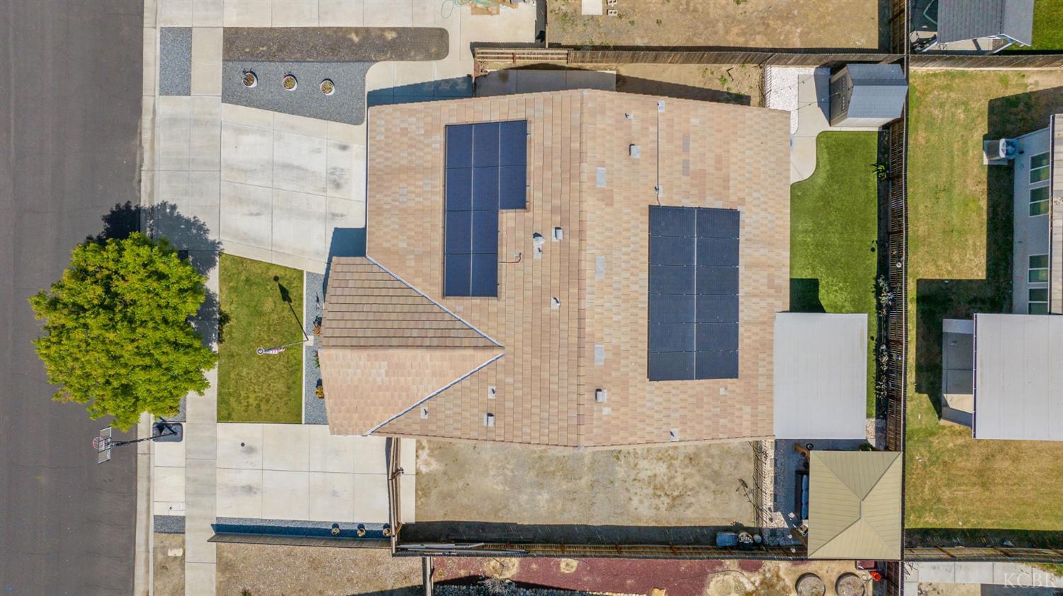 1090 Jade Way, Lemoore, CA 93245