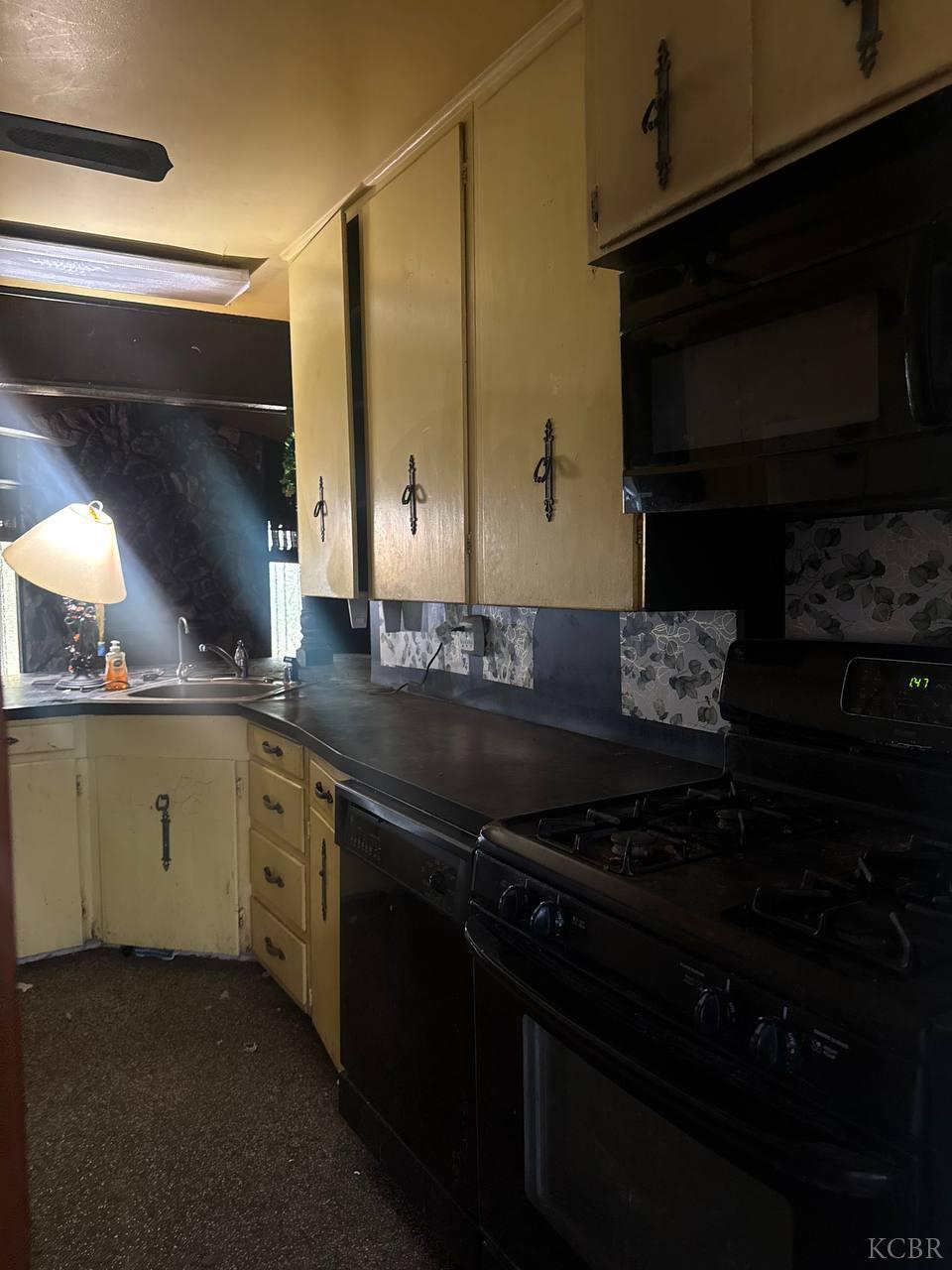 3598 W Franklin Ave, Fresno, CA 93706