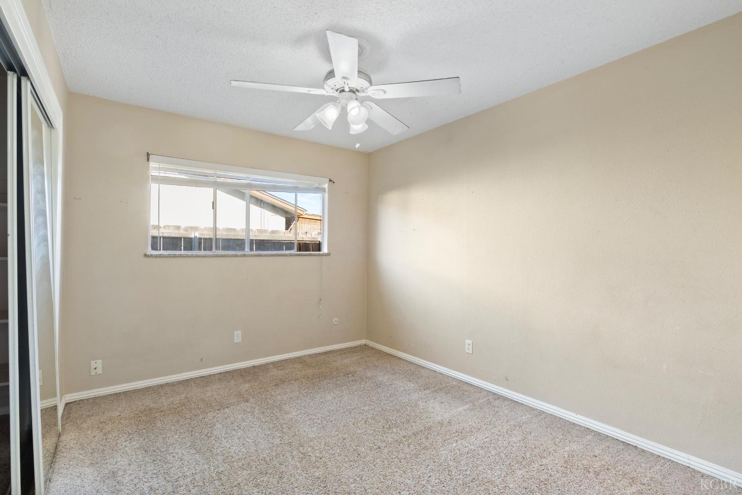 1175 Levich Cir, Hanford, CA 93230