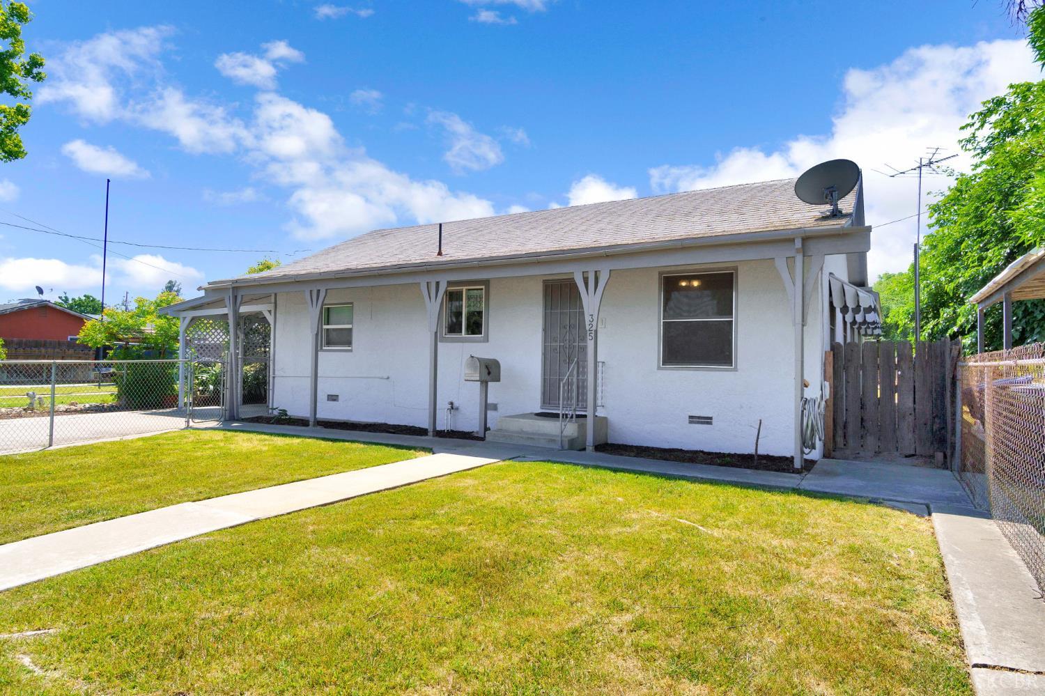 325 Oleander Ave, Lemoore, CA 93245