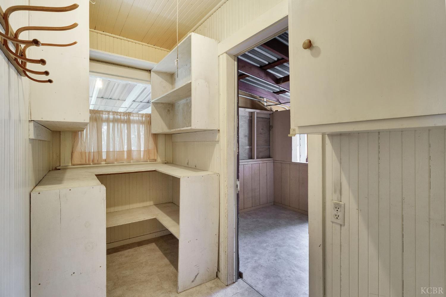 325 Oleander Ave, Lemoore, CA 93245