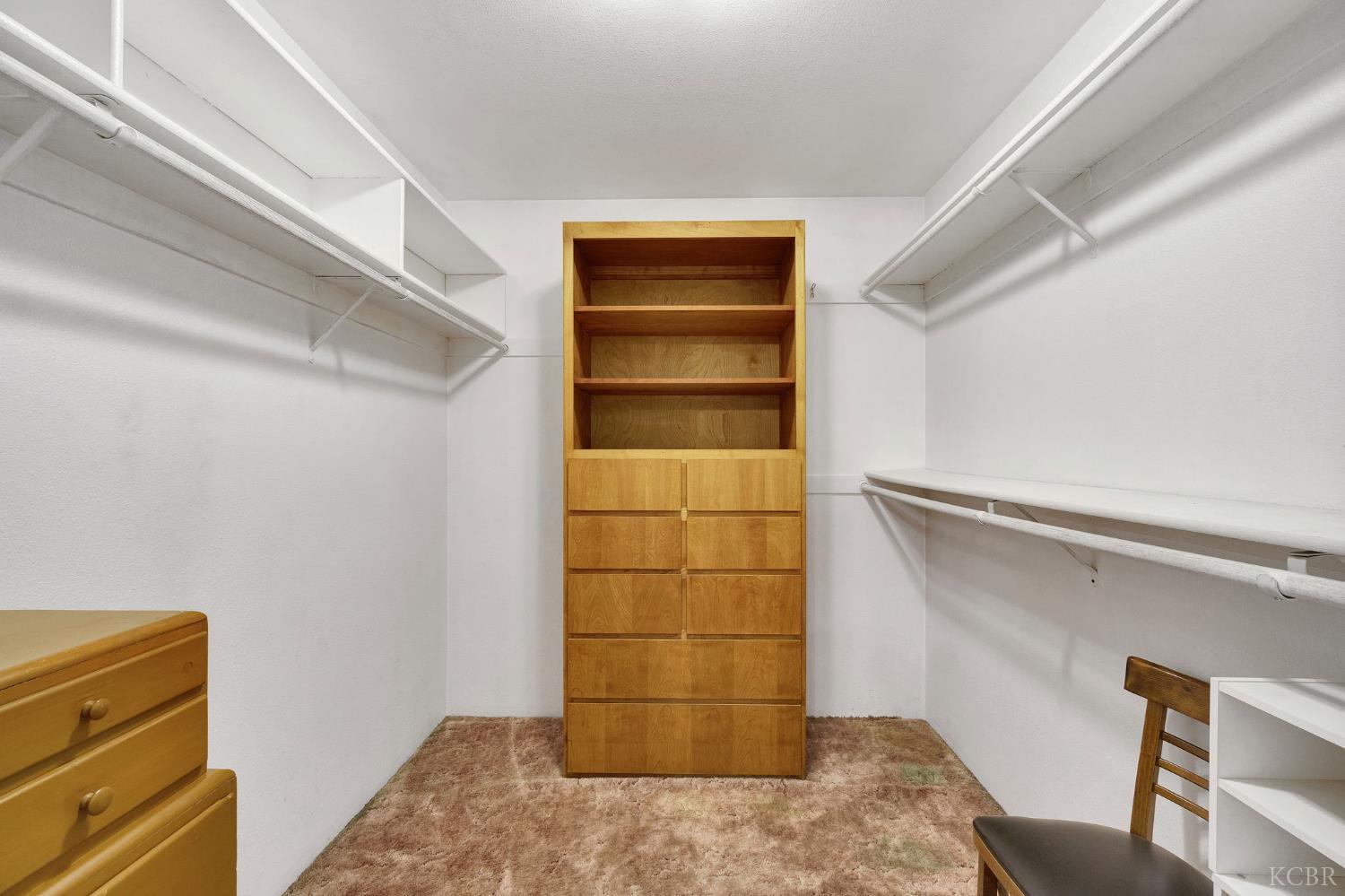 325 Oleander Ave, Lemoore, CA 93245