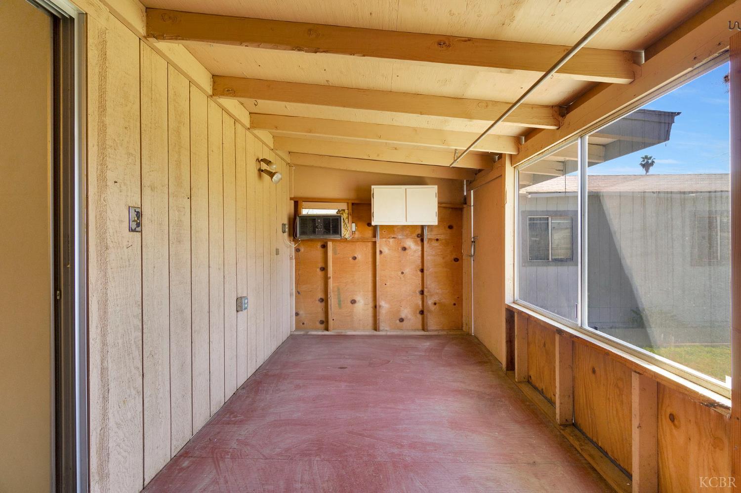 325 Oleander Ave, Lemoore, CA 93245